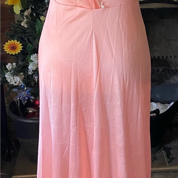 Vintage Montgomery Ward Peach Deep V Tie front Nightgown Sz Small - Picture 9 of 9